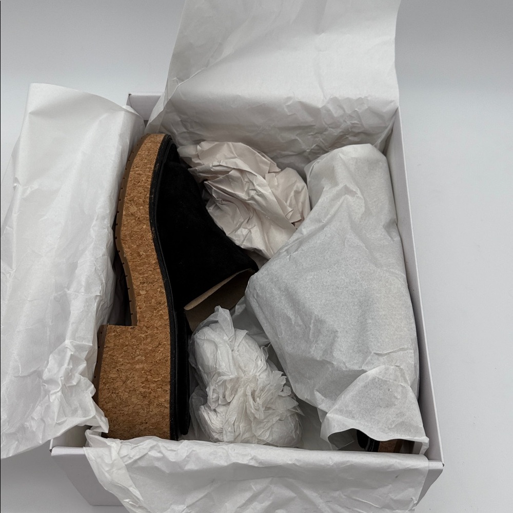 Vince Maddy-B Suede Platform Slides Mule Sandal Black - Picture 11 of 13